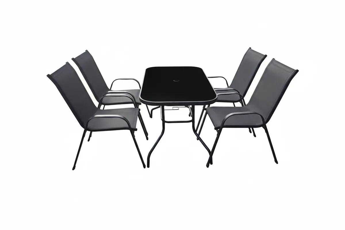 Set 4 Karrige Geri + Tavoline 120x70cm