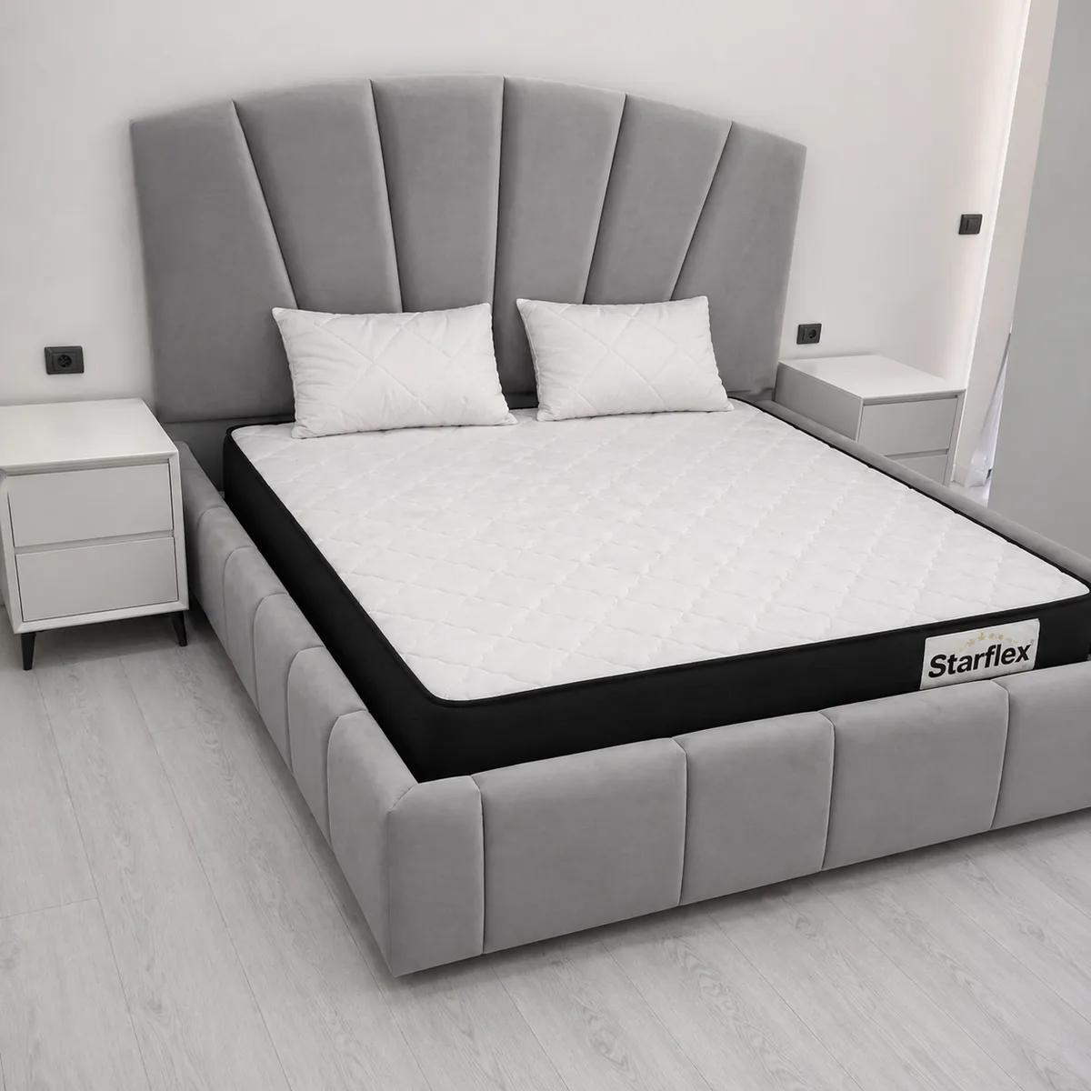 Krevat Nova – Ngjyre gri e hapur (160x190) / Dyshek Starflex 19x160x190cm / 2 jastek komfort 40x60 cm / Zgare Krevati