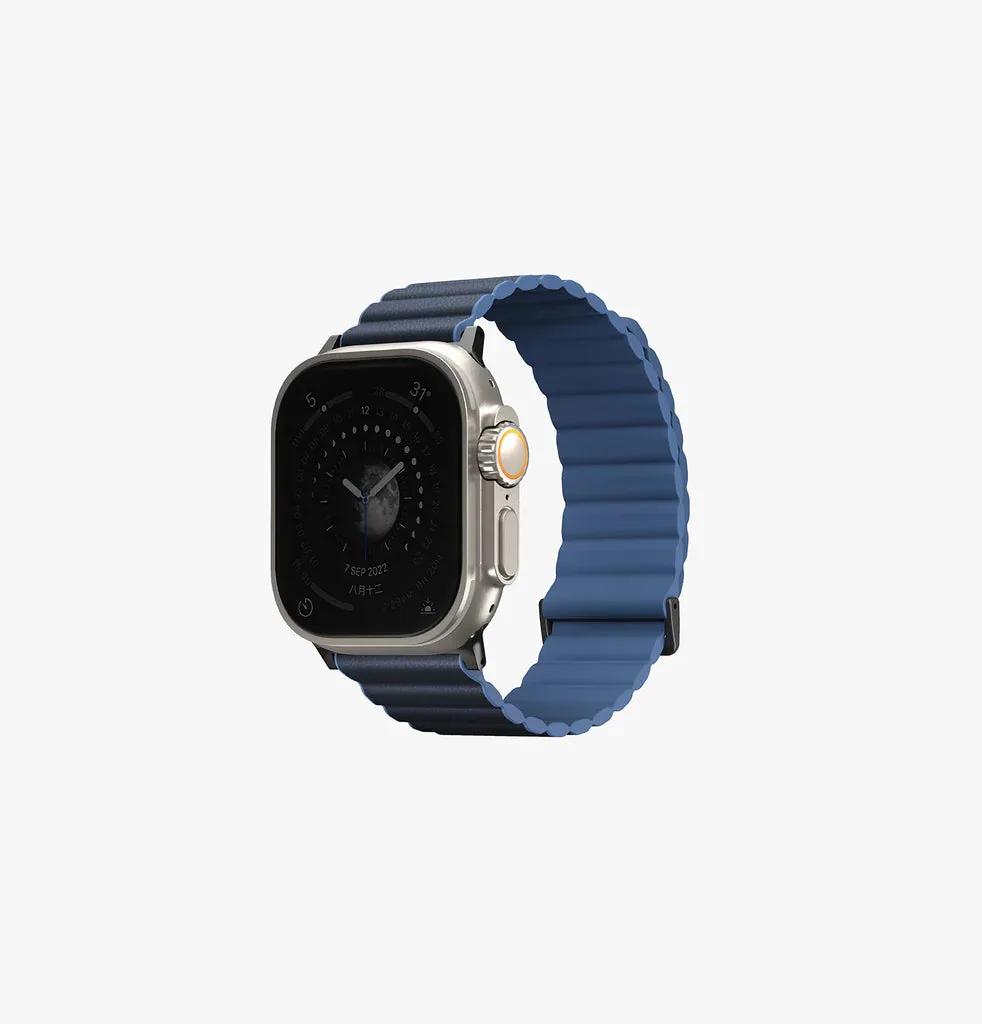 Uniq Revix Prem Edition Reversible Mag AW Strap /44/42mm - Prussian / Mist Blue