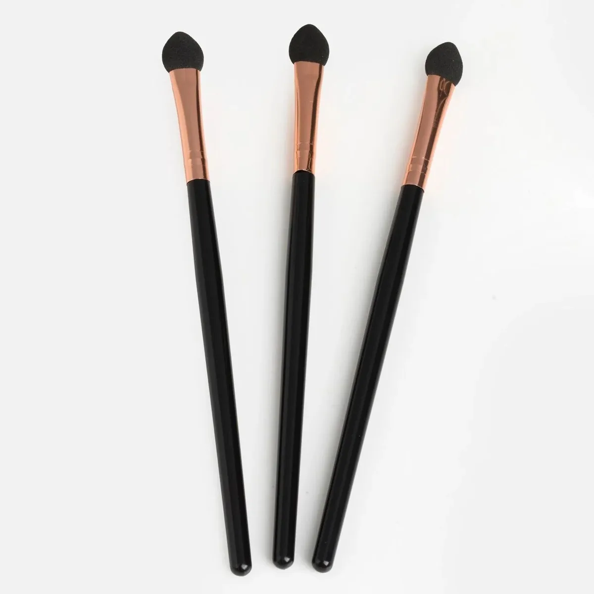 Furça makeup për sytë me sfungjer 13.5 cm - 3 copë