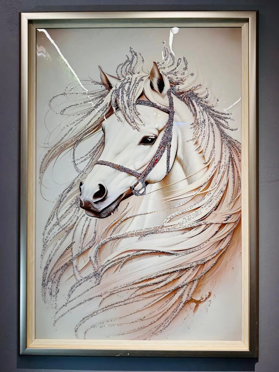 Pikturë Moderne Kalë i Bardhë me Detaje Shkëlqyese - 60×120 cm