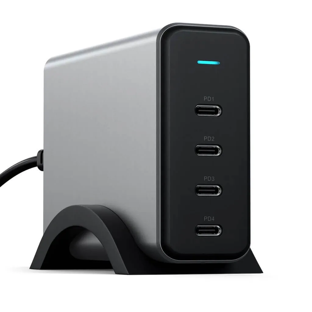 Мощно зарядно от Satechi 165W