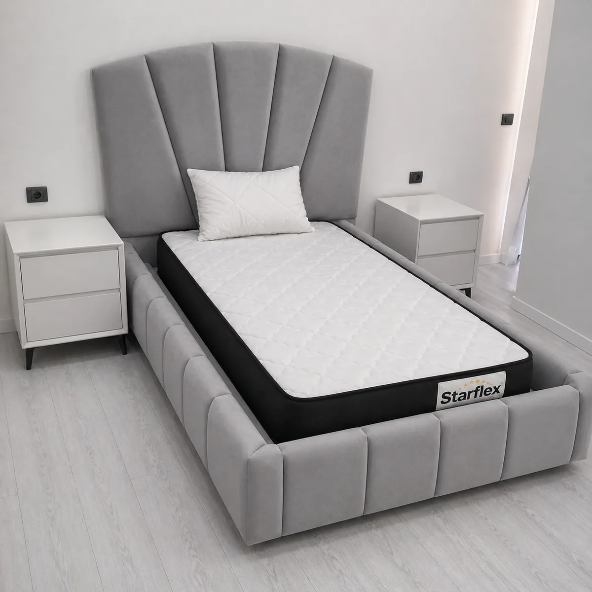 Krevat Nova – Ngjyre gri e hapur (90x190) / Dyshek Starflex 19x90x190cm / Jastek Komfort 40x60 cm / Zgare Krevati