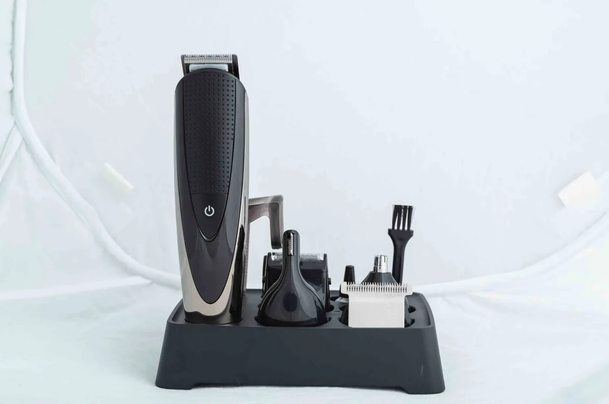 Makine qethje per floke dhe mjeker GOLDMASTER GM-8146 Drive Groomer Set