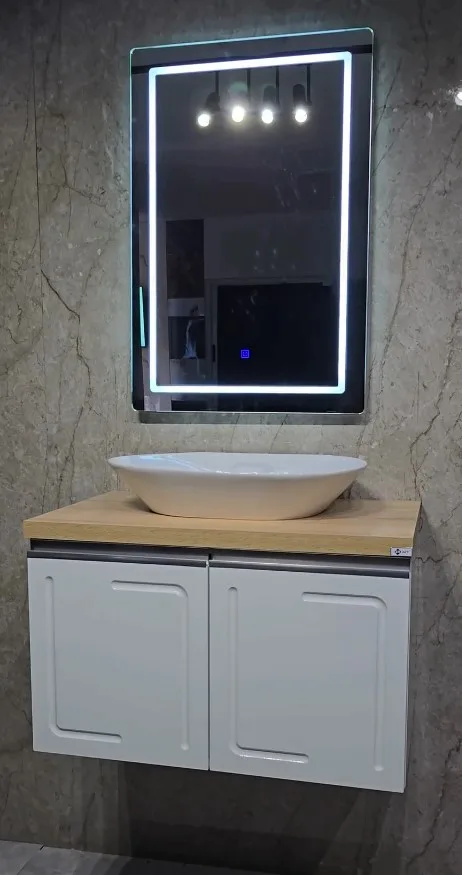 Mobilje Banjo MDF me PVC 80cm Bona + Lavaman 60cm Sistema Y Soft + Pasqyre LED 60x90cm 4603A
