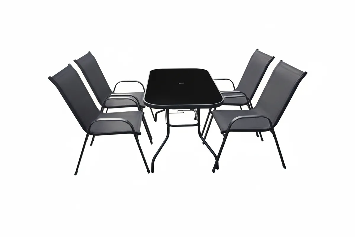 Set 4 Karrige Geri + Tavoline 120x70cm
