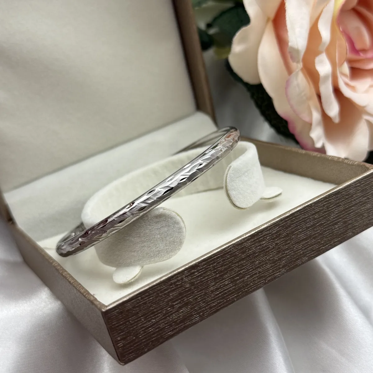 Srebrna halka narukvica Diamond Texture – 6.5g