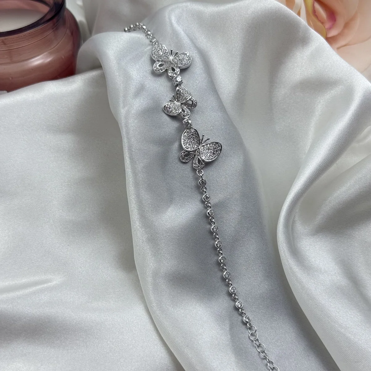 Srebrna narukvica Silver Butterfly Dance sa cirkonima – 6.4g